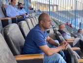 طارق مصطفى مدرب المنتخب يحضر مباراة إنبى وسموحة بالدورى