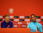 فان دايك فى رسالة لـ كومان بعد تدريب برشلونة: المدرب الأفضل 