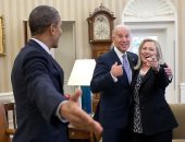 هيلاري كلينتون تعبر عن سعادتها بتنصيب بايدن رئيسًا لأمريكا: جو قائد رحيم