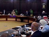 اللجنة العليا لإدارة أزمة كورونا تبحث عودة صلاة الجمعة فى المساجد 