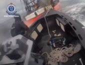 فيديو.. لحظة مداهمة سفينة تحمل شحنة كوكايين بـ250 مليون دولار قبالة أستراليا