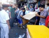 صور.. حملات مكثفة لإزالة إشغالات ميدان مصر ومحرم بك وسط الإسكندرية