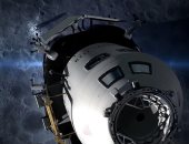 جيف بيزوس يسلم نموذج مركبة الهبوط على القمر لوكالة ناسا