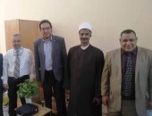 رئيس منطقة الإسكندرية الأزهرية يتفقد إعداد البرامج التعليمية التفاعلية 