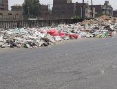 شكوى من انتشار القمامة بطريق كوبرى الأميرية بين القاهرة والقليوبية