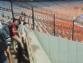 حوار ودى بين شيكابالا وأحمد فتحى بين شوطى مباراة القمة