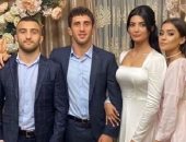 مصارع روسى يطرد عروسه من حفل الزفاف بسبب مشاهد جنسية لها على هواتف الضيوف