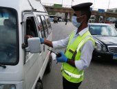 محافظ الشرقية: تغريم 84 سائقا لعدم الالتزام بارتداء الكمامة