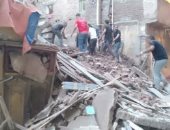 قوات الإنقاذ تتوصل لضحية جديدة أسفل المنزل المنهار بطنطا