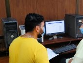 تنسيق 2020.. إقبال الطلاب على معامل هندسة القاهرة لتسجيل رغبات المرحلة الأولى