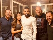 مى عمر تحتفل بعيد ميلاد محمد سامى فى كواليس مسلسل "لؤلؤ"