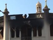 تدمير واجهة مسجد أثرى فى جنوب أفريقيا بعد اندلاع حريق داخله.. فيديو