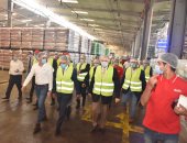 فيديو.. محافظ أسيوط ورئيس "العامة للاستثمار" يتفقدان بعض شركات منطقة عرب العوامر الصناعية