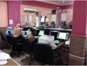 إقبال أهالى أسوان على التصالح بمخالفات البناء. صور