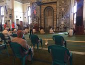 بوابات تعقيم والدخول بالكمامة.. إجراءات مشددة خلال صلاة الجمعة بالمحافظات