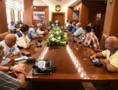 محافظ بورسعيد يمهل أجهزته 15 يوما لإزالة كافة التعديات والمخالفات.. صور