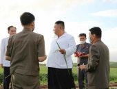 صور.. زعيم كوريا الشمالية يزور المنطقة المنكوبة بسبب إعصار "بافى"