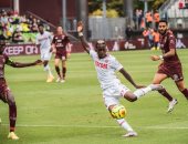 موناكو يتخطى ميتز بصعوبة فى الدوري الفرنسي.. فيديو