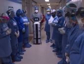 روبوت يصدر أصواتا مهدئة للأعصاب لعلاج مرضى كورونا بمستشفى بالمكسيك.. فيديو