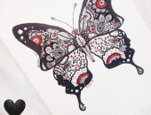 أسماء من القاهرة تشارك "صحافة المواطن" موهبتها فى الرسم