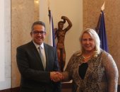 وزير السياحة يبحث مع وزيرة التنمية الإقليمية بالتشيك عودة السياحة لمصر