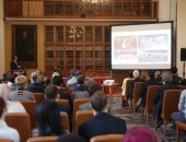 وزير السياحة والآثار يستعرض الاكتشافات الأثرية الجديدة فى محاضرة بجامعة تشارلز ببراج