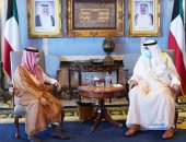 وزير خارجية السعودية يسلم رئيس الوزراء الكويتى رسالة خادم الحرمين لنائب الأمير