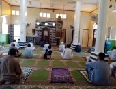 صور.. افتتاح 4 مساجد جديدة بالأقصر وسط إجراءات وقائية خلال صلاة الجمعة