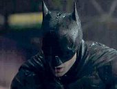دعاية أم موقف طريف .. شاهد خفاش يحلق فى قاعة عرض  "The Batman" بأمريكا