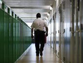 فرنسا: عطل كبير يشل نظام الأساور الإلكترونية بمصلحة السجون