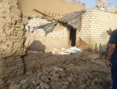 مصرع رضيعة وإصابة سيدتين فى انهيار حائط بمنزل بسوهاج