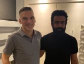 تحويل قصة "بين السما والأرض" لعمل درامى إنتاج تامر مرسى وإخراج محمد العدل