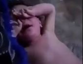 حقيقة فيديوهات تعذيب طفل على يد زوجة أبيه انتقاما من ضرتها