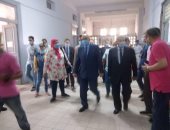 مدير أمن المنوفية يتفقد لجنة الشهيد أحمد السرسى في انتخابات الشيوخ