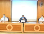 رئيس الجامعة كفر الشيخ يناقش مع عمداء الكليات استعدادات العام الدراسى الجديد