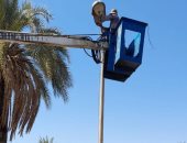 تركيب كشافات الليد على طريق "أسوان -  القاهرة" الزراعى