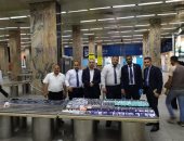 ضبط 950 قطعة مستحضرات تجميل مع راكبة قادمة من إيطاليا بمطار القاهرة