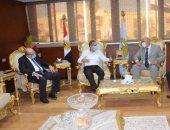 محافظ الغربية يستقبل ممثلى البنوك لدفع قيمة التصالح من خلال قرض بنكى