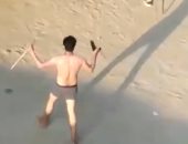 شاب يفقد حياته أثناء محاولته دفع اعتداء الجيران على زوجته بالهرم.. فيديو