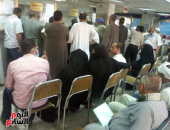 توافد المواطنين على المراكز التكنولوجية بسوهاج للتصالح فى مخالفات البناء.. صور