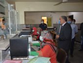 محافظ المنيا يتابع انتظام العمل فى المركز التكنولوجى بسمالوط .. صور 