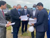 وزيرا الرى بمصر وجنوب السودان يتابعان إنشاء 6محطات مياه بالطاقة الشمسية..صور