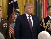 ترامب يكرم رقيب بالجيش حرر 75 رهينة من داعش فى العراق بـ"وسام شرف"