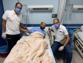 عماد النحاس يزور شقيق حسنى عبد ربه فى حضور حارس الإسماعيلى السابق