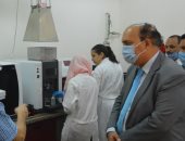 التعليم العالى تعلن تسليم الجامعات معامل معتمدة بأحدث المعايير العالمية.. صور