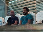 طارق مصطفى وسيد معوض وعواد يحضران مباراة الزمالك والإنتاج من المقصورة