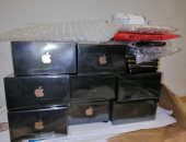 جمارك مطار برج العرب تضبط محاولة تهريب عدد من الهواتف المحمولة 