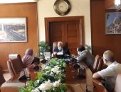 محافظ بورسعيد يشدد على التخلص الآمن ورفع النفايات الطبية والقمامة من المستشفيات