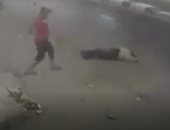 مصرع مواطن بالزقازيق بسبب السرعة الجنونية لقائد سيارة سرفيس.. فيديو