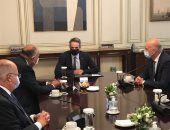 شكرى يبحث مع رئيس وزراء اليونان تعزيز الأمن والاستقرار في شرق المتوسط